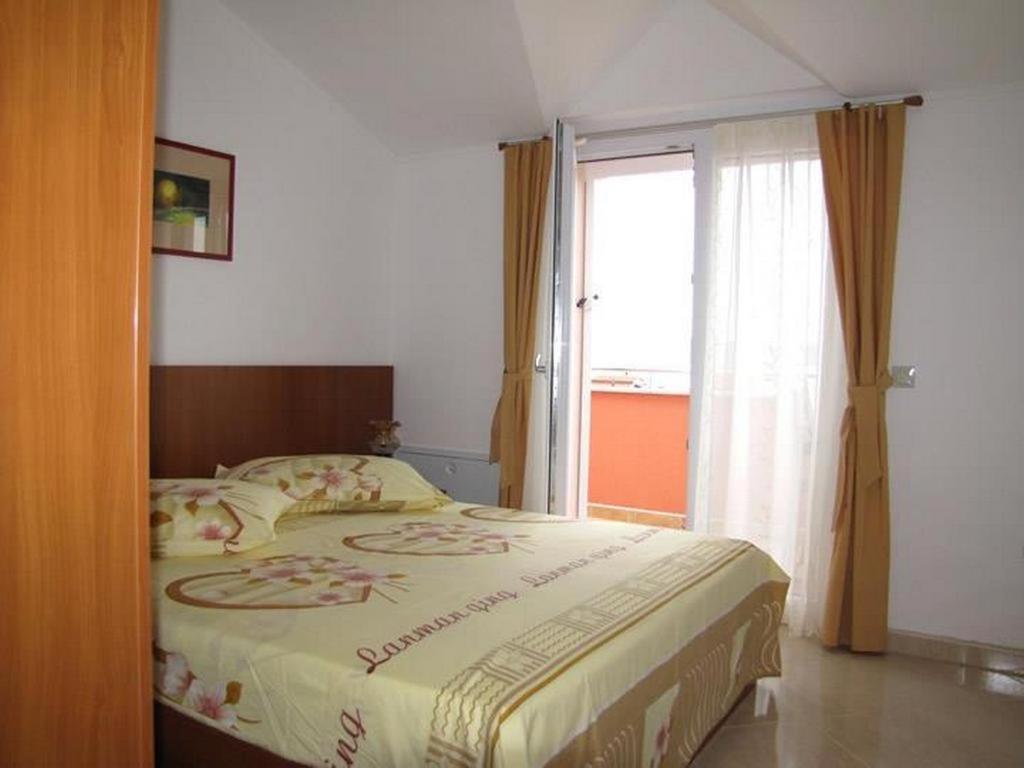 Family Friendly Apartments With A Swimming Pool Nevidjane, Pasman - 18054 Nevidane Exterior photo